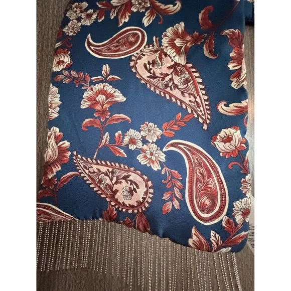 3.1 Phillip Lim Paisley Floral Silk Puffer Scarf with‎ Tassel Fringe Blue Red - Picture 3 of 3